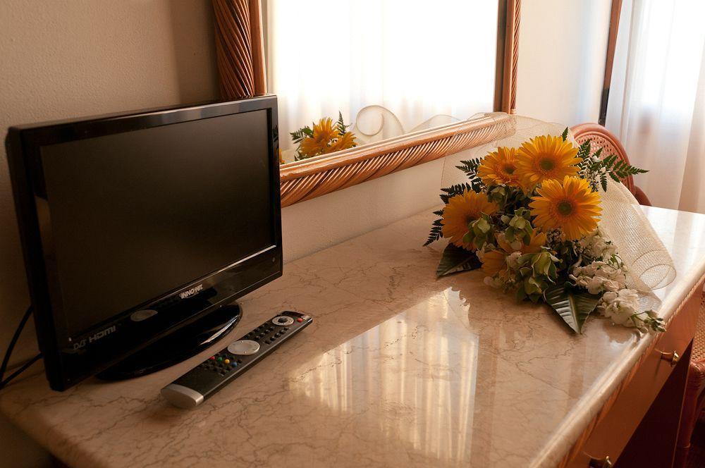Hotel Villa Isabela SantʼAngelo Extérieur photo