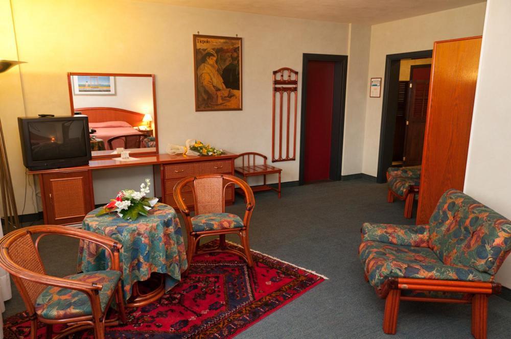 Hotel Villa Isabela SantʼAngelo Extérieur photo